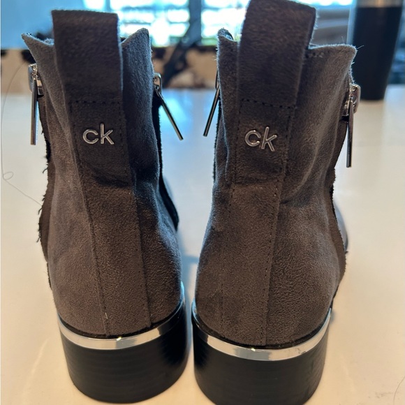 Calvin Klein Deniece Grey Suede Bootie Size 7 - Picture 3 of 7